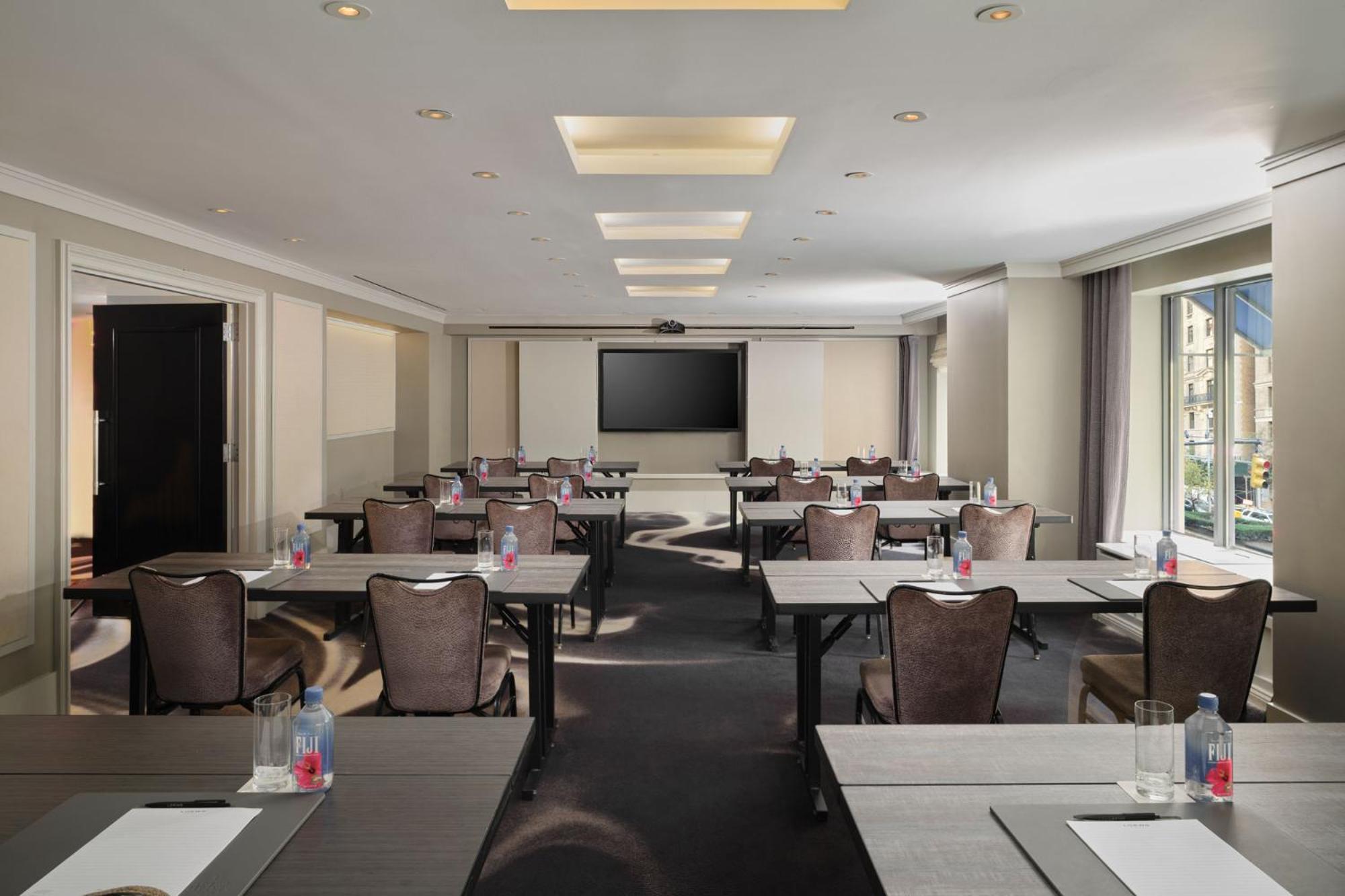 โลเอส์ รีเจนซี โฮเทล นิวยอร์ก Hotel ภายนอก รูปภาพ